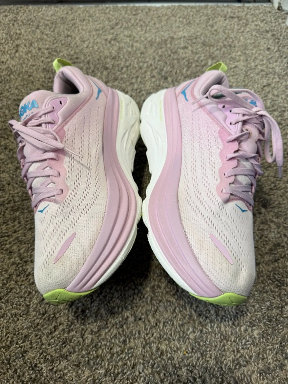 Hoka one one bondi 8 Women's Pink Running Shoe with Blue Logo - Picture 4 of 7